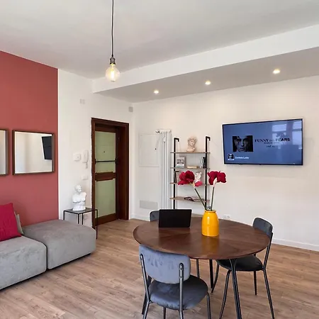 Maison Mansart Apartment *